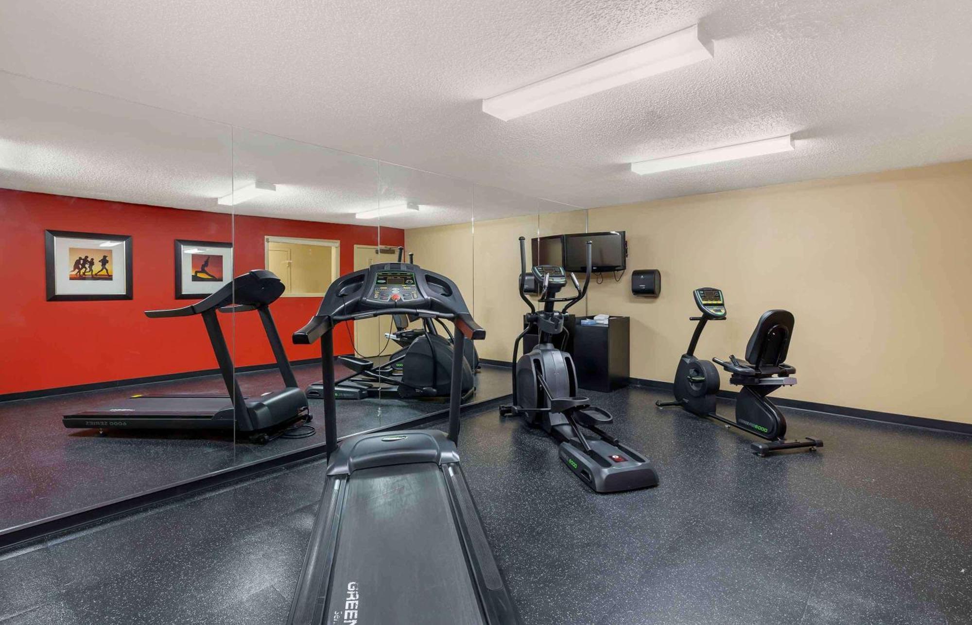 Extended Stay America Suites - Cleveland - Great Northern Mall Норт-Олмстед Экстерьер фото
